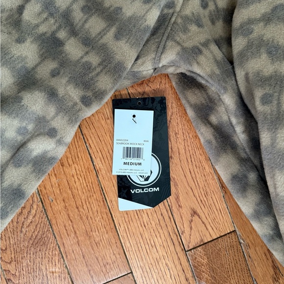 Volcom Tan Patterned Snap Shirt - Picture 3 of 4